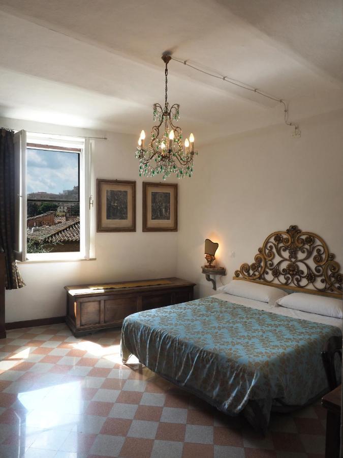 Azzi B&B Comfortably, In The Quietness Of The Perugia Historical Centre Luaran gambar